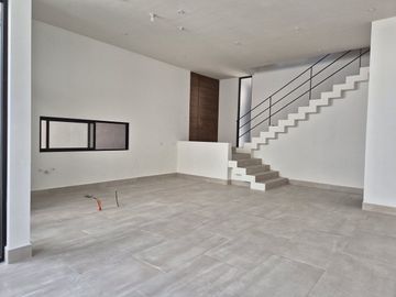 Casa en Venta Cumbres Elite Premier - Zona Garcia, NL