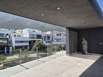 Casa en Venta Cumbres Elite Premier - Zona Garcia, NL