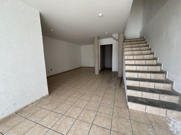 VENTA /RENTA CASA VALLE DORADO