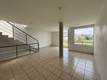 VENTA /RENTA CASA VALLE DORADO
