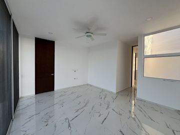 Residencia en Venta en Nortemérida al Norte de Mérida, Yuc. (4Rec, Alberca)