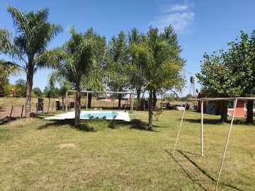Venta casa quinta 4 ambientes en Cañuelas, cochera