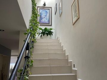 Hermosa Casa en Residencial Porta Nova, El Pueblito