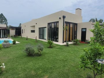 Casa en Pueblo General Belgrano