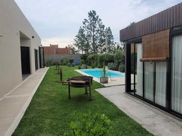 Casa en Pueblo General Belgrano