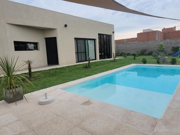 Casa en Pueblo General Belgrano