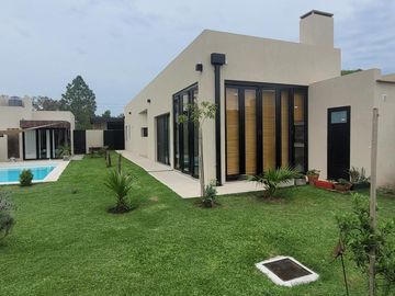 Casa en Pueblo General Belgrano