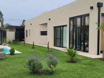 Casa en Pueblo General Belgrano