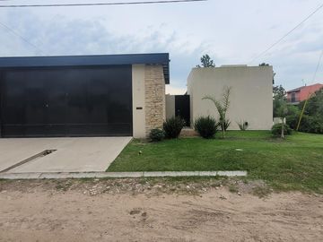 Casa en Pueblo General Belgrano