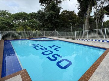 HERMOSA CASA EN VENTA - SECTOR  AV CENTENARIO