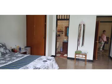 Casa en venta Barrio Granada GIRARDOT