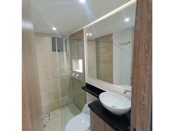 Apartamento en venta sur de cali barrio valle del lili con parqueadero