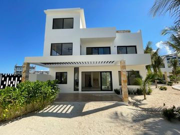 CASA EN VENTA EN MÉRIDA YUCATÁN FRENTE AL MAR EN TELCHAC PUERTO