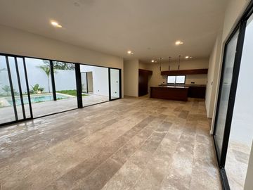 CASA LÚA EN VENTA UBICADA EN DZITYÁ