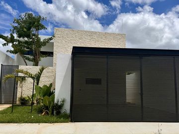 CASA LÚA EN VENTA UBICADA EN DZITYÁ