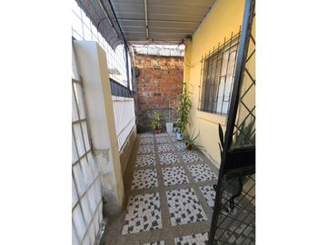 En venta villa de dos habitaciones ciudadela La Aurora Manta