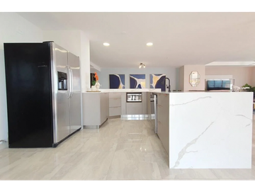 SE VENDE PENTHOUSE EN CORONADO