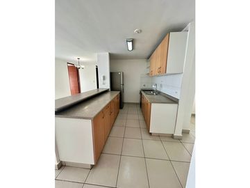 VENDO APARTAMENTO EN 12 DE OCTUBRE