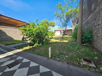 Casa en venta en Lanus Oeste