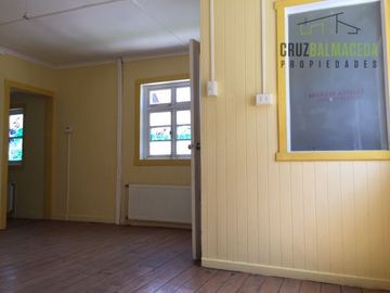 Casa en Venta en Calle Otto Bader, cercano a la Clínica