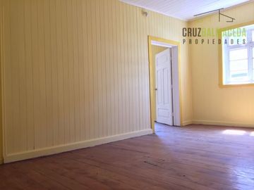Casa en Venta en Calle Otto Bader, cercano a la Clínica