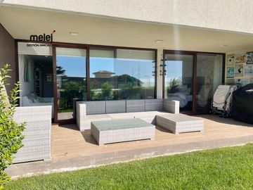 Venta de Exclusivo Departamento en Costa de Montemar, Concón
