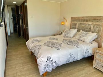 Venta de Exclusivo Departamento en Costa de Montemar, Concón