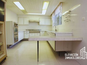 Casa en Venta en Tecamachalco, Naucalpan, Estado de Mexico