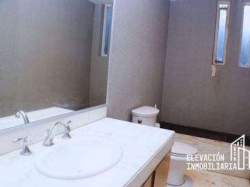 Casa en Venta en Tecamachalco, Naucalpan, Estado de Mexico