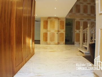 Casa en Venta en Tecamachalco, Naucalpan, Estado de Mexico
