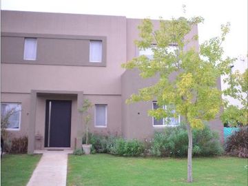 Barrio cerrado La Comarca - Casa Alquiler ARS 30.000