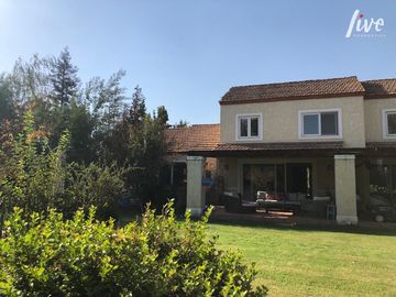 Se vende casa Piedra Roja, Condominio Las Bandadas, No peri