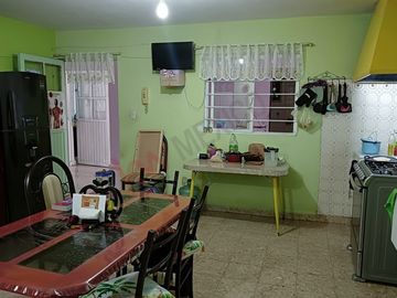 Casa con terreno de 600m2 cerca al Blvd. Colosio y G. Bonfil
