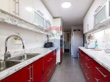 Departamento Remodelado Suecia / Bustos