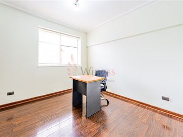 Oficina en Venta en San Antonio / Merced - Buena Oficina a un Paso de Todo