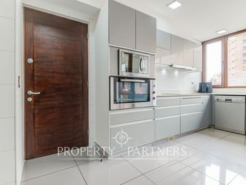 Departamento El Golf Metro Alcántara 3 dormitorios en suite servicios