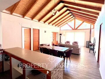 Hermosa Casa de Campo en Parcela de 1 Ha. en La Foresta de Zapallar