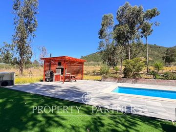 Hermosa Casa de Campo en Parcela de 1 Ha. en La Foresta de Zapallar