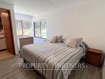 Hermosa Casa de Campo en Parcela de 1 Ha. en La Foresta de Zapallar