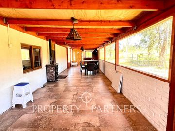 Hermosa Casa de Campo en Parcela de 1 Ha. en La Foresta de Zapallar