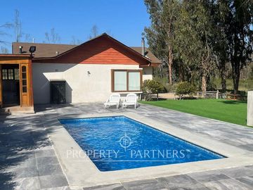 Hermosa Casa de Campo en Parcela de 1 Ha. en La Foresta de Zapallar