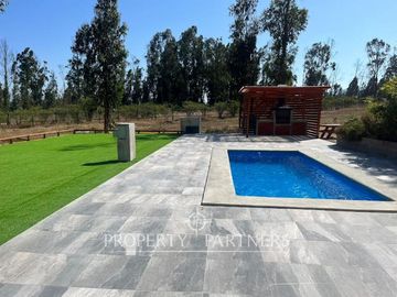 Hermosa Casa de Campo en Parcela de 1 Ha. en La Foresta de Zapallar