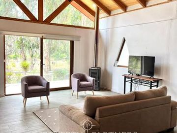 Hermosa Casa de Campo en Parcela de 1 Ha. en La Foresta de Zapallar
