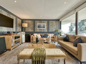 Se vende hermoso departamento inserto en sector privilegiado de La Reina!!!