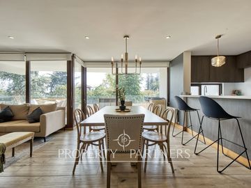 Se vende hermoso departamento inserto en sector privilegiado de La Reina!!!