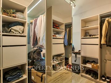 Se vende hermoso departamento inserto en sector privilegiado de La Reina!!!