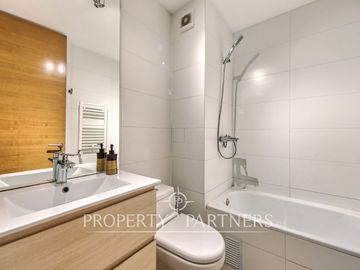 Se vende hermoso departamento inserto en sector privilegiado de La Reina!!!
