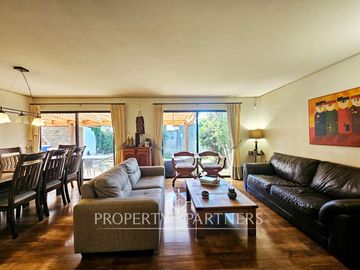 Vende Hermosa Casa en Condominio a pasos Avenida Alemania