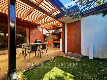 Vende Hermosa Casa en Condominio a pasos Avenida Alemania