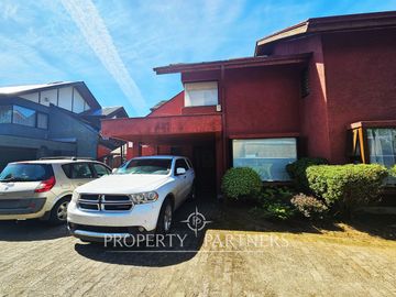 Vende Hermosa Casa en Condominio a pasos Avenida Alemania
